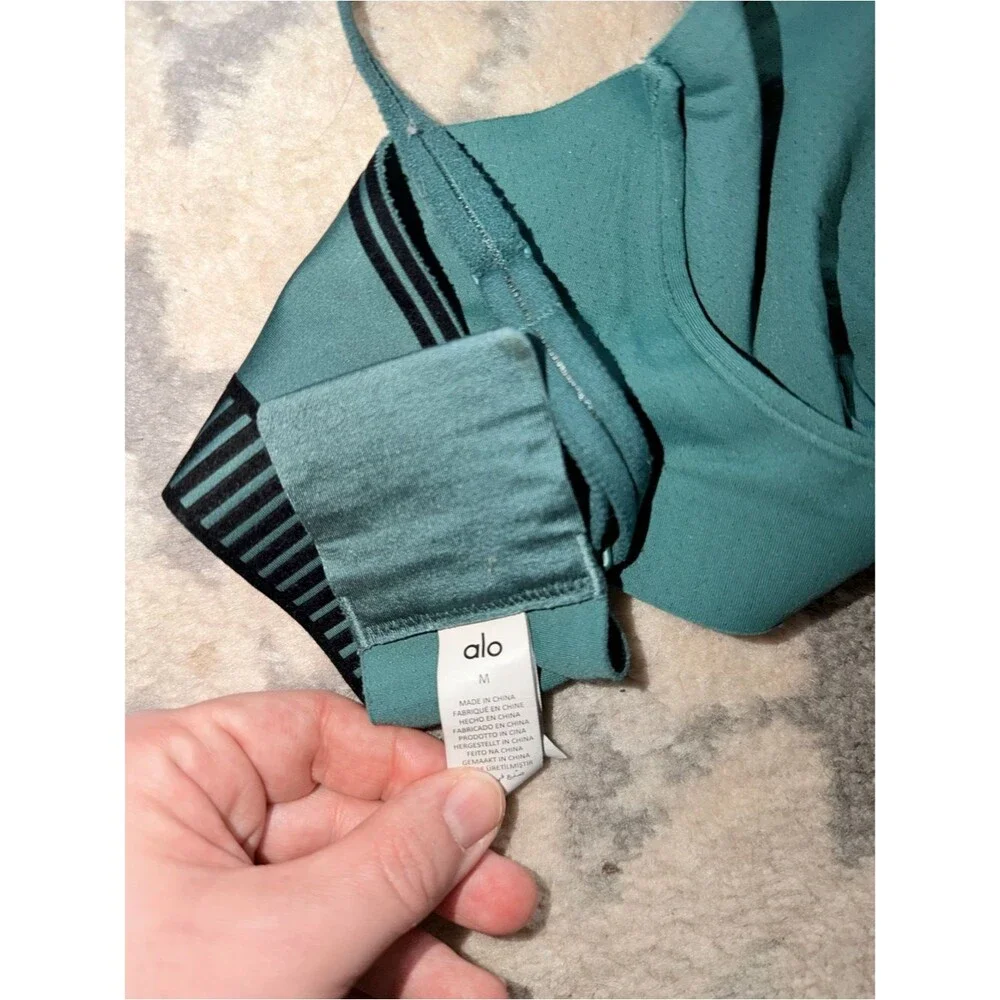 Alo Yoga Airlift Line Up Bra Winter Ivy M